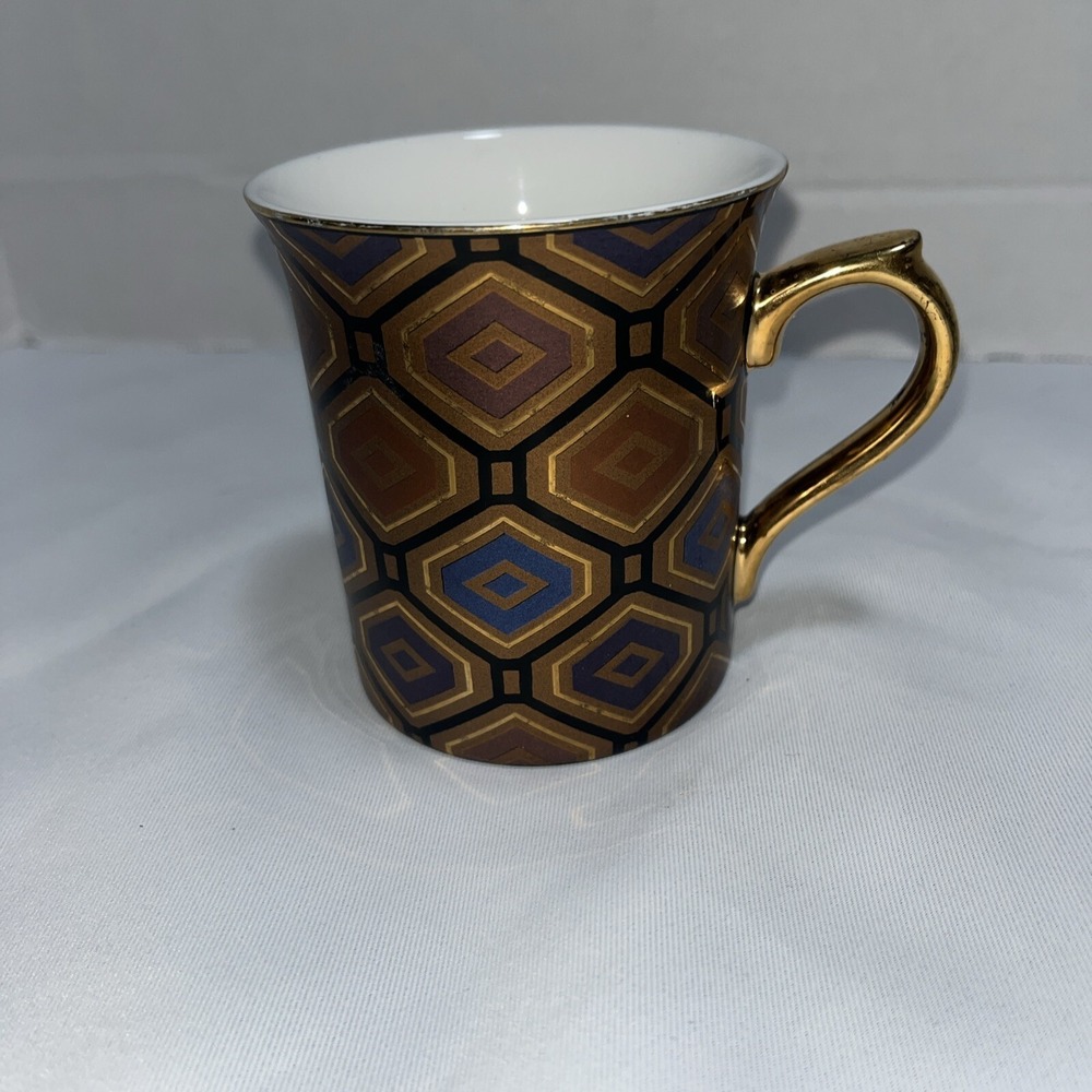 Geometric design gilt Handle & Rim Coffee Cup Gold diamond pattern